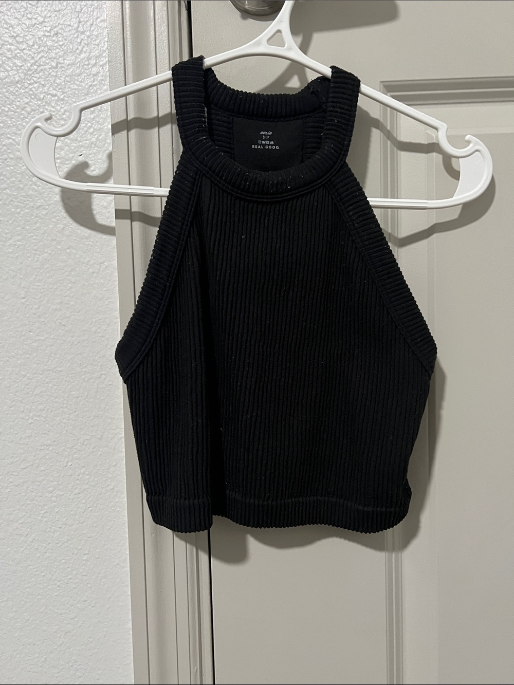 Black aerie crop top